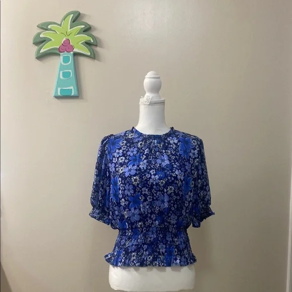 Floral Silken Blue Women's Short Sleeved Top NWT by Sienna Sky - Picture 1 of 5